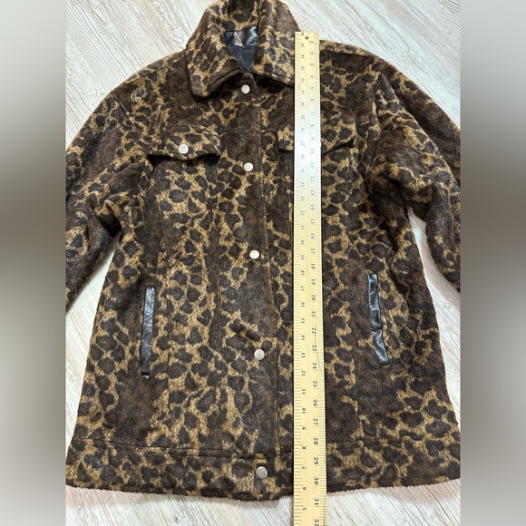 Free People Oversized Leopard Faux Fur/Leather Trucker Jacket Size S - Picture 3 of 8